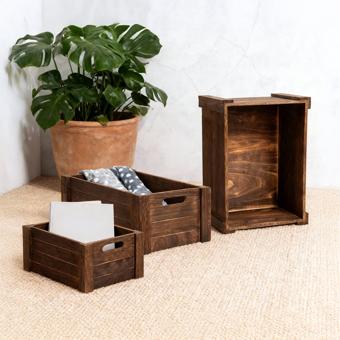Brown Oval Cut-out Wooden Crate - 3 Sizes