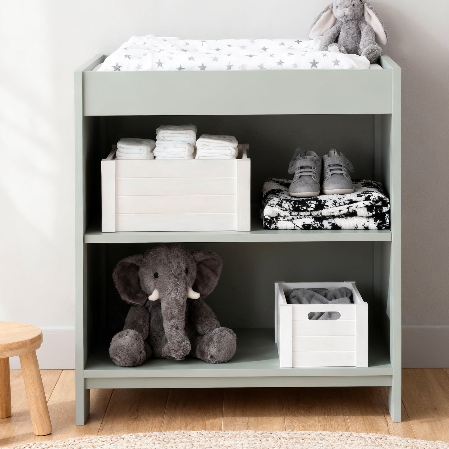 White Oval Cut-out Wooden Crate - 3 Sizes