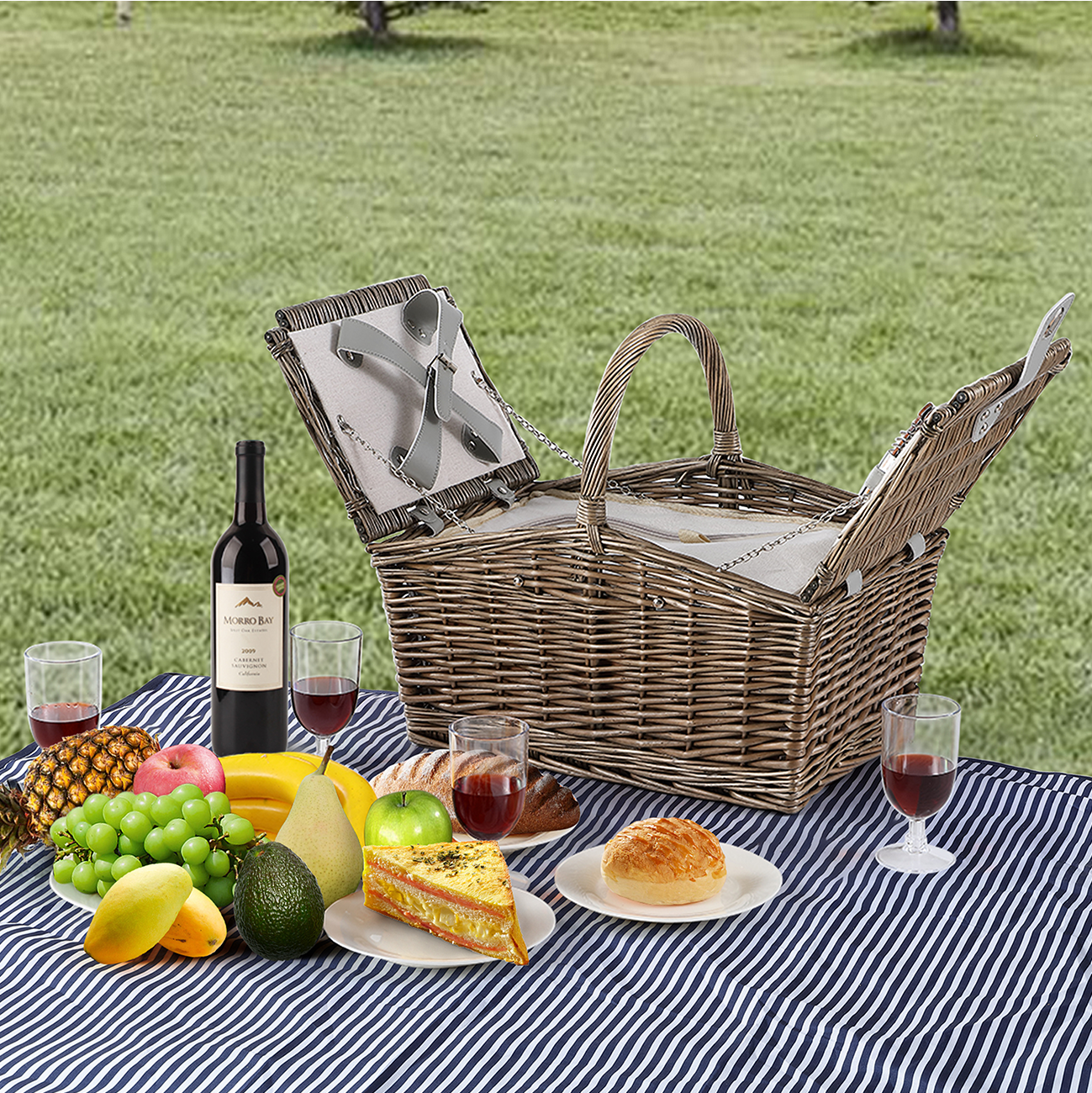 4 Person Antique Wash Double Lidded Wicker Picnic Hamper