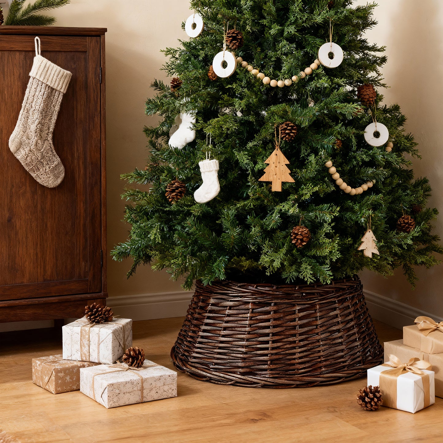 Brown Wicker Christmas Tree Skirt - 3 Sizes