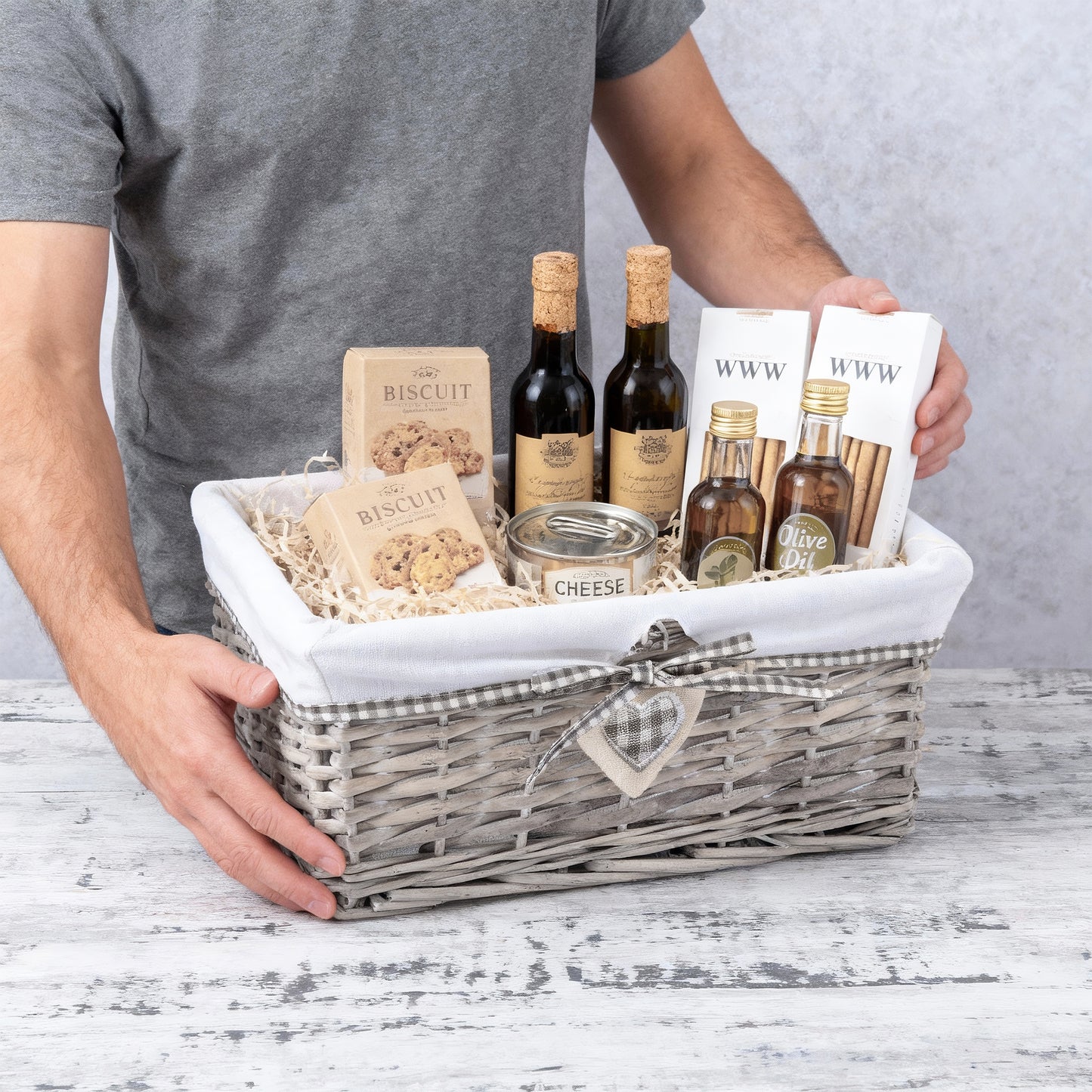 Antique Wash Wicker Storage Basket with Lining - 3 Sizes