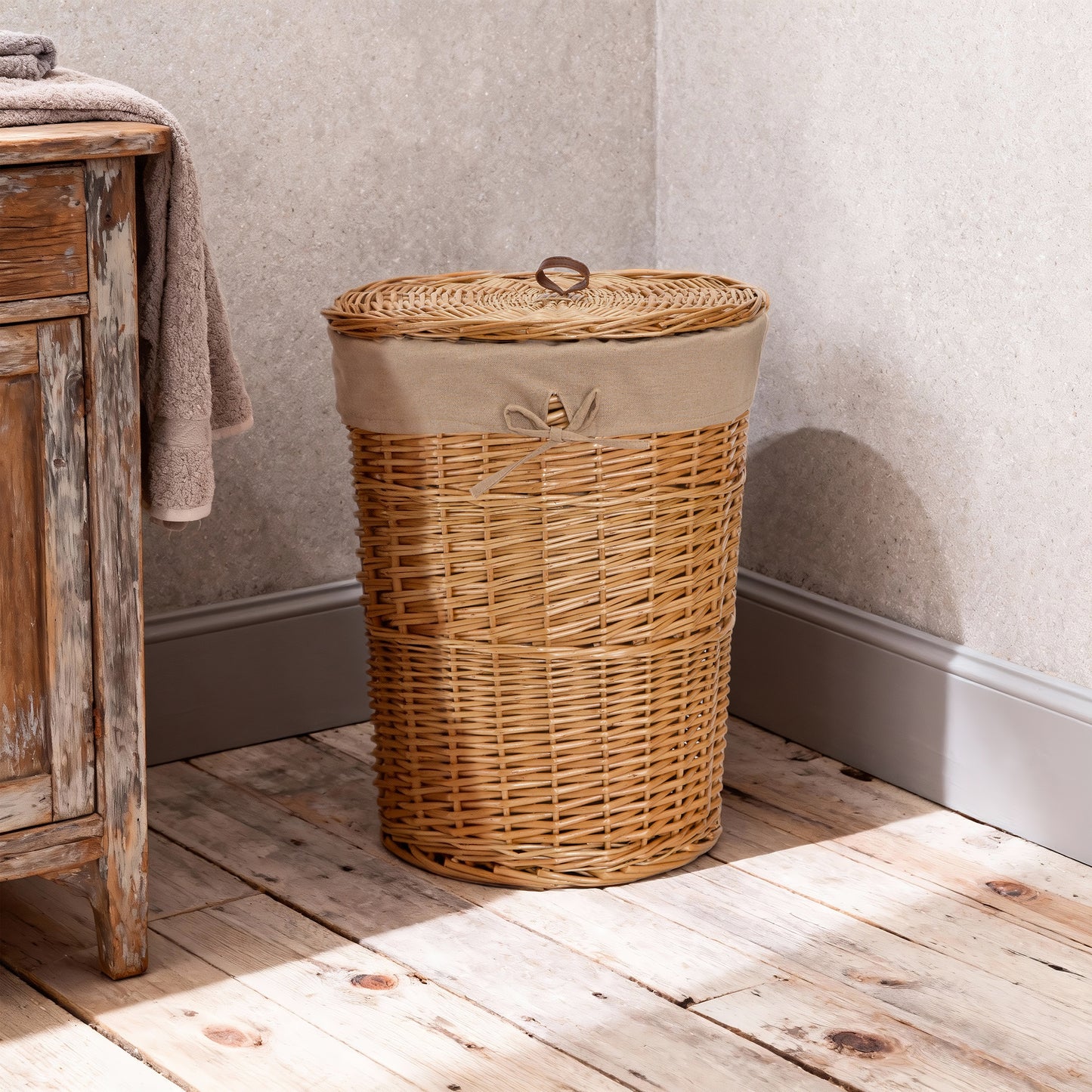 Double Steamed Round Wicker Laundry Basket with Lining - 2 Sizes