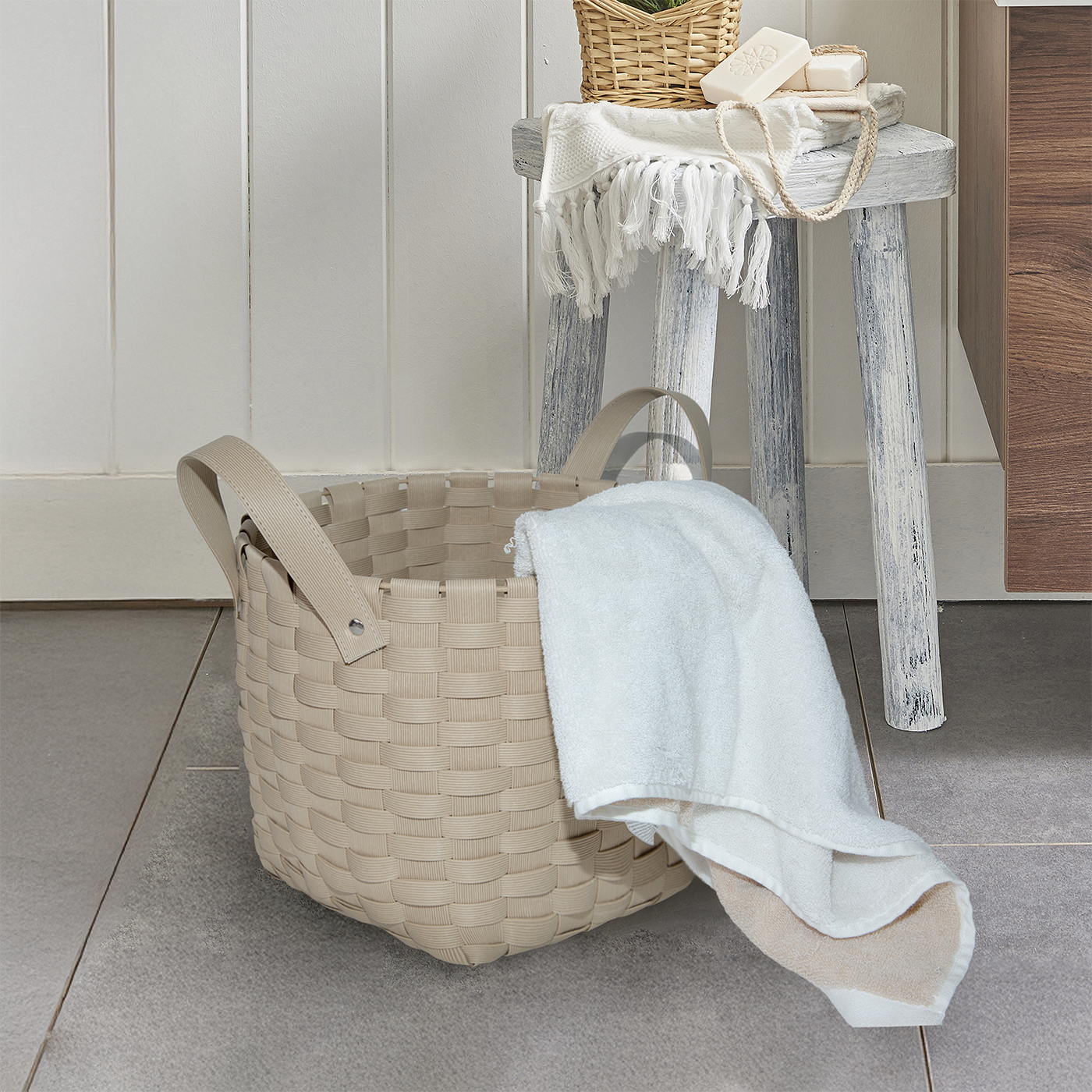 Light Beige Wicker-Style Storage Basket with Handle