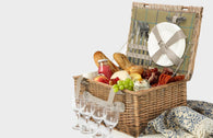 Luxury Filled Wicker Picnic Hamper Outdoor Dinning Gift Hamper Picnic Basket,4 P